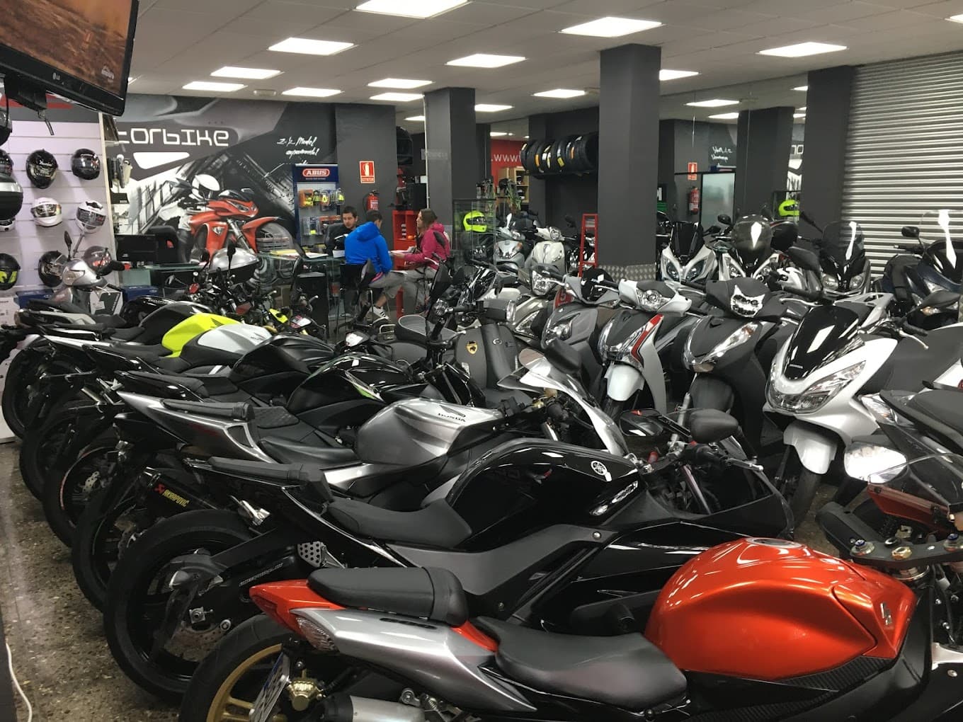 Motorbike.cat - Av. Pallaresa 94, Santa Coloma de Gramanet